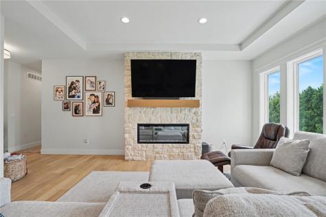 546 Spring Meadow Drive NE Mt Vernon IA 52314