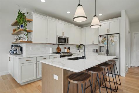 546 Spring Meadow Drive NE Mt Vernon IA 52314