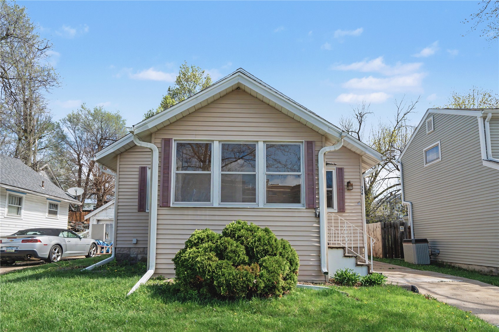 336 21st Street NE Cedar Rapids IA 52402