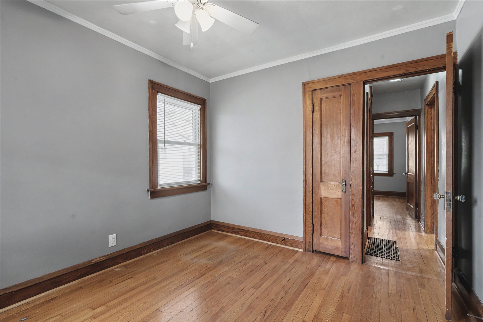 336 21st Street NE Cedar Rapids IA 52402