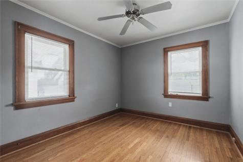 336 21st Street NE Cedar Rapids IA 52402