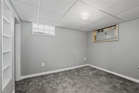 336 21st Street NE Cedar Rapids IA 52402