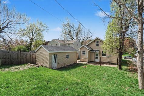 336 21st Street NE Cedar Rapids IA 52402