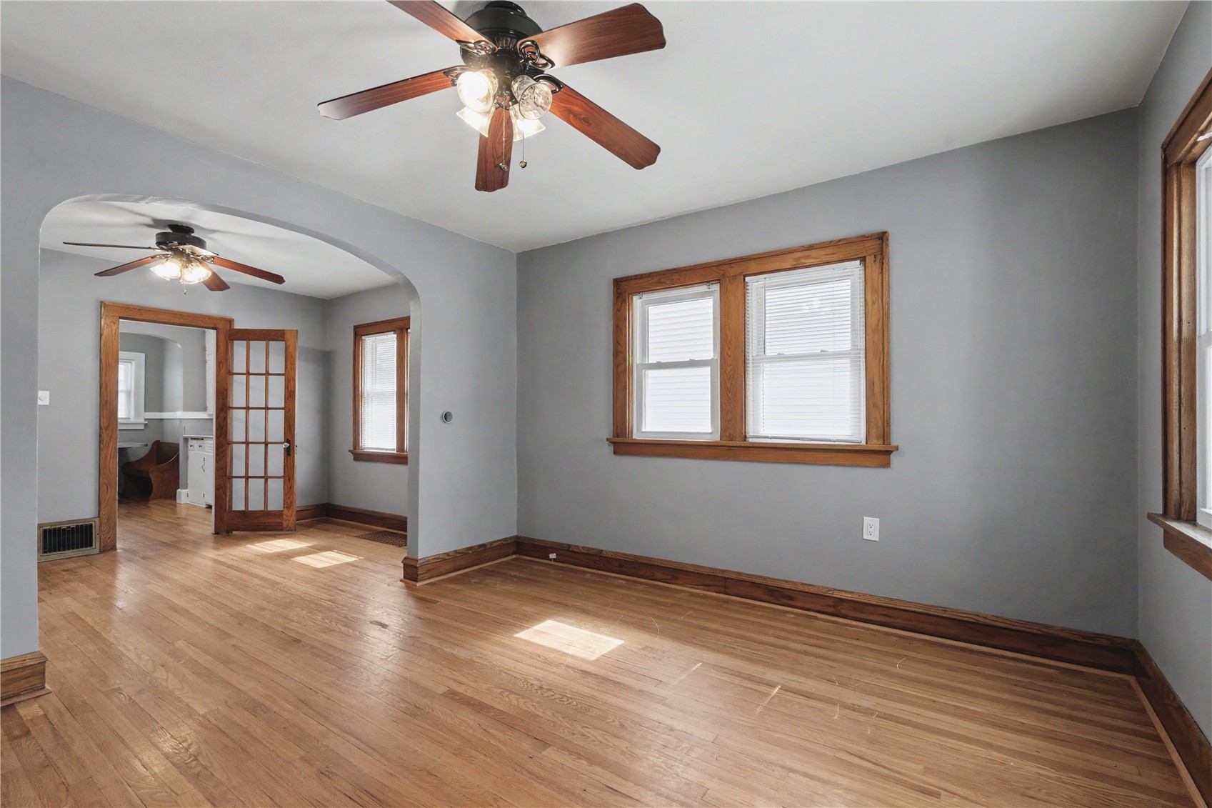 336 21st Street NE Cedar Rapids IA 52402