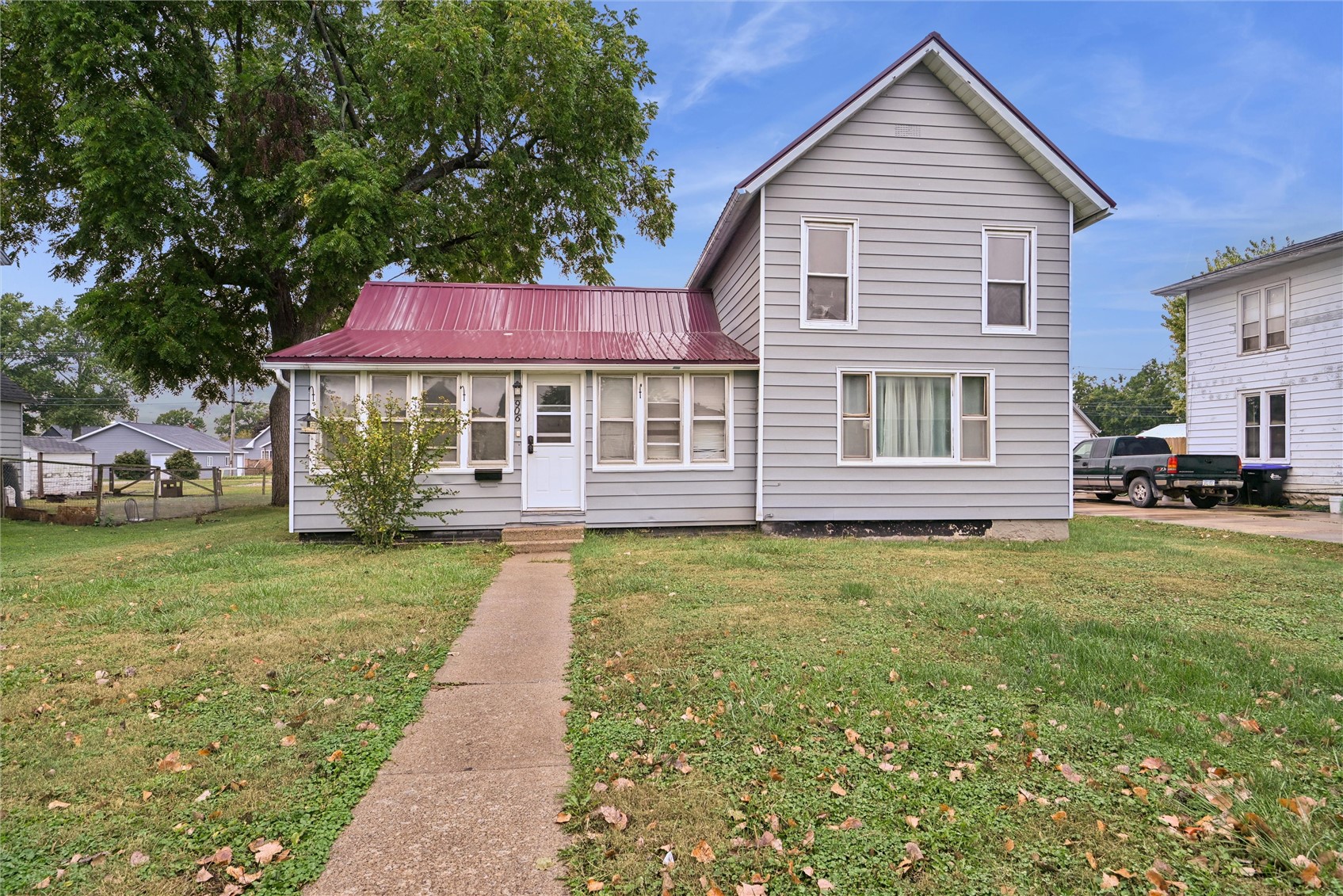 906 6th Avenue Belle Plaine IA 52208