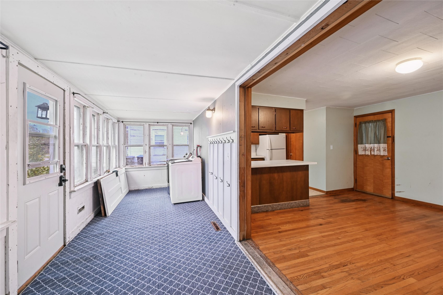 906 6th Avenue Belle Plaine IA 52208