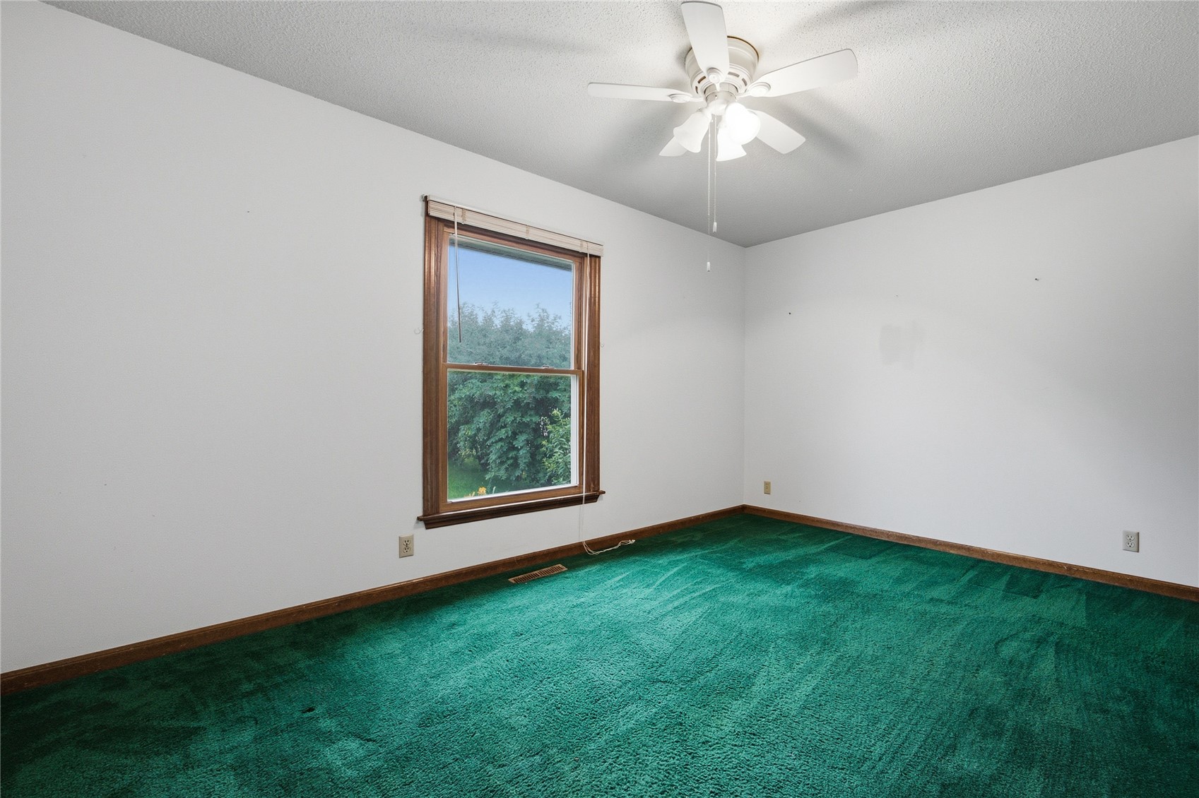 6820 Boulder Drive NW Cedar Rapids IA 52405