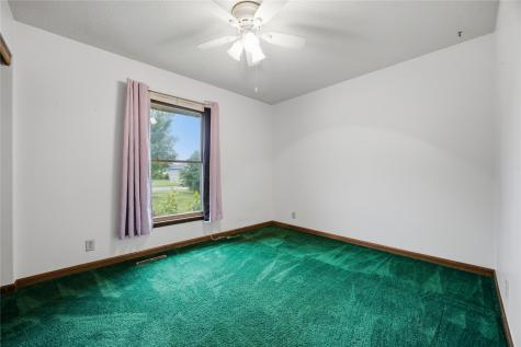 6820 Boulder Drive NW Cedar Rapids IA 52405