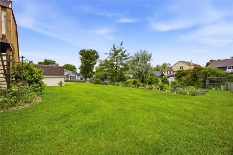 6820 Boulder Drive NW Cedar Rapids IA 52405