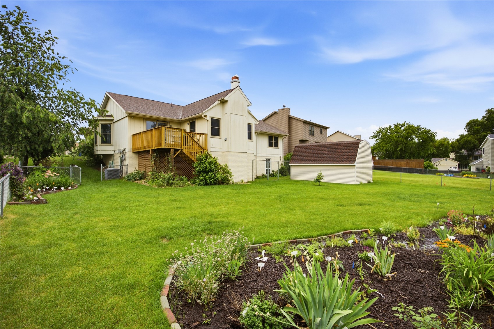 6820 Boulder Drive NW Cedar Rapids IA 52405