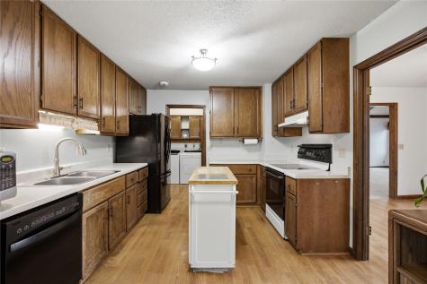 6820 Boulder Drive NW Cedar Rapids IA 52405