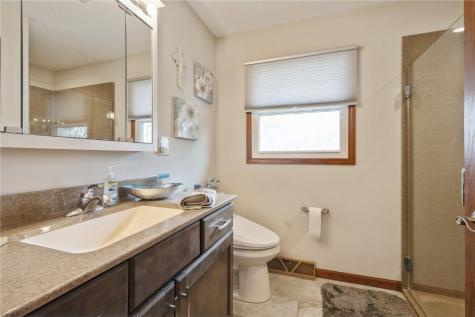 10304 Hall Road Cedar Rapids IA 52411