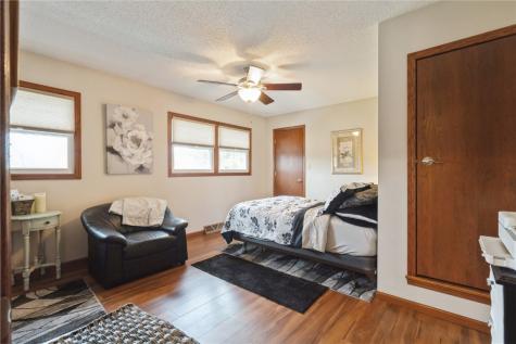 10304 Hall Road Cedar Rapids IA 52411