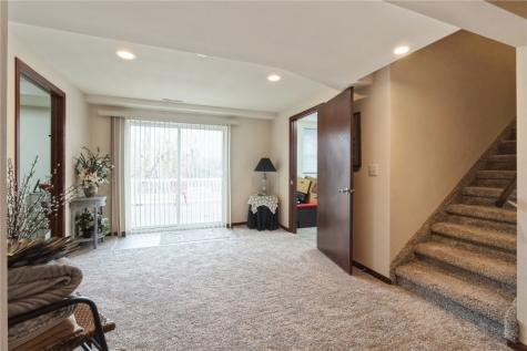 10304 Hall Road Cedar Rapids IA 52411