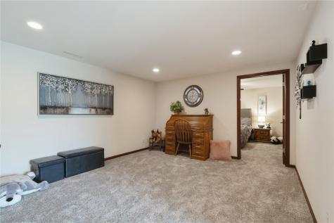 10304 Hall Road Cedar Rapids IA 52411