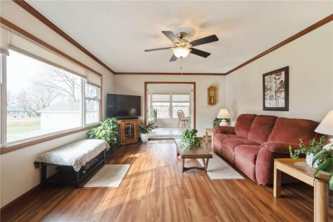 10304 Hall Road Cedar Rapids IA 52411