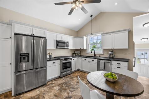 716 8th Street SW Cedar Rapids IA 52404