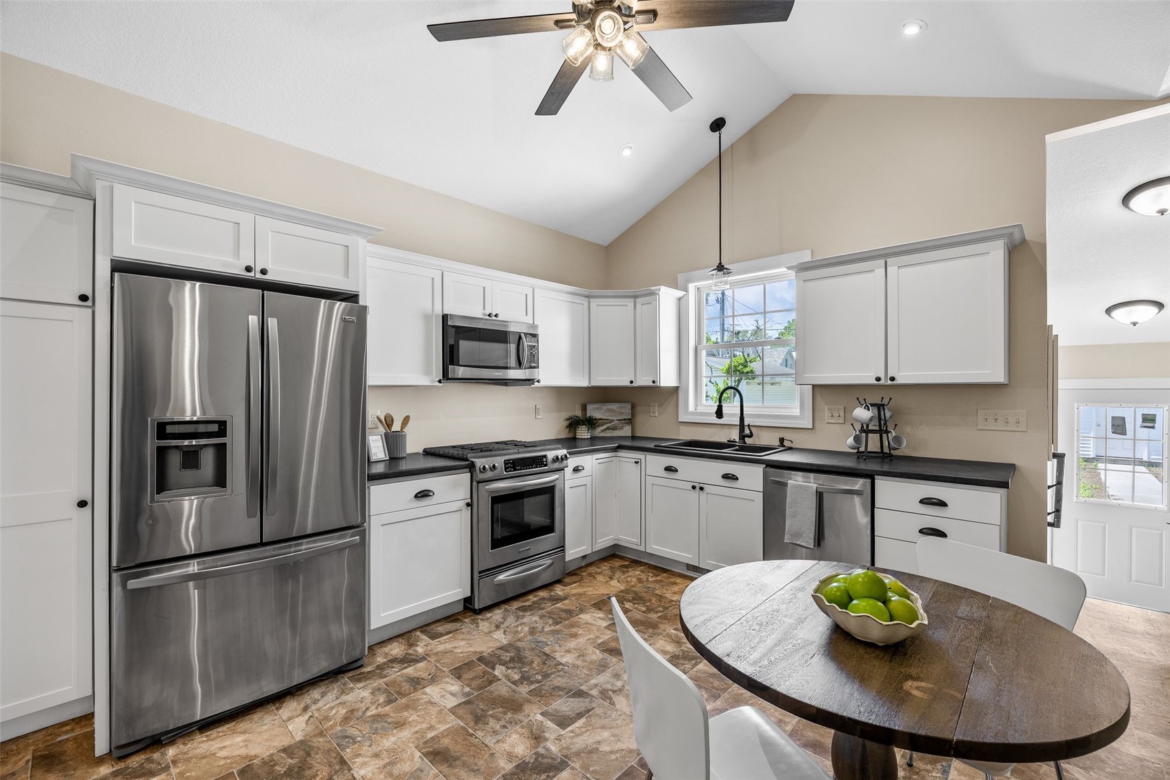 716 8th Street SW Cedar Rapids IA 52404