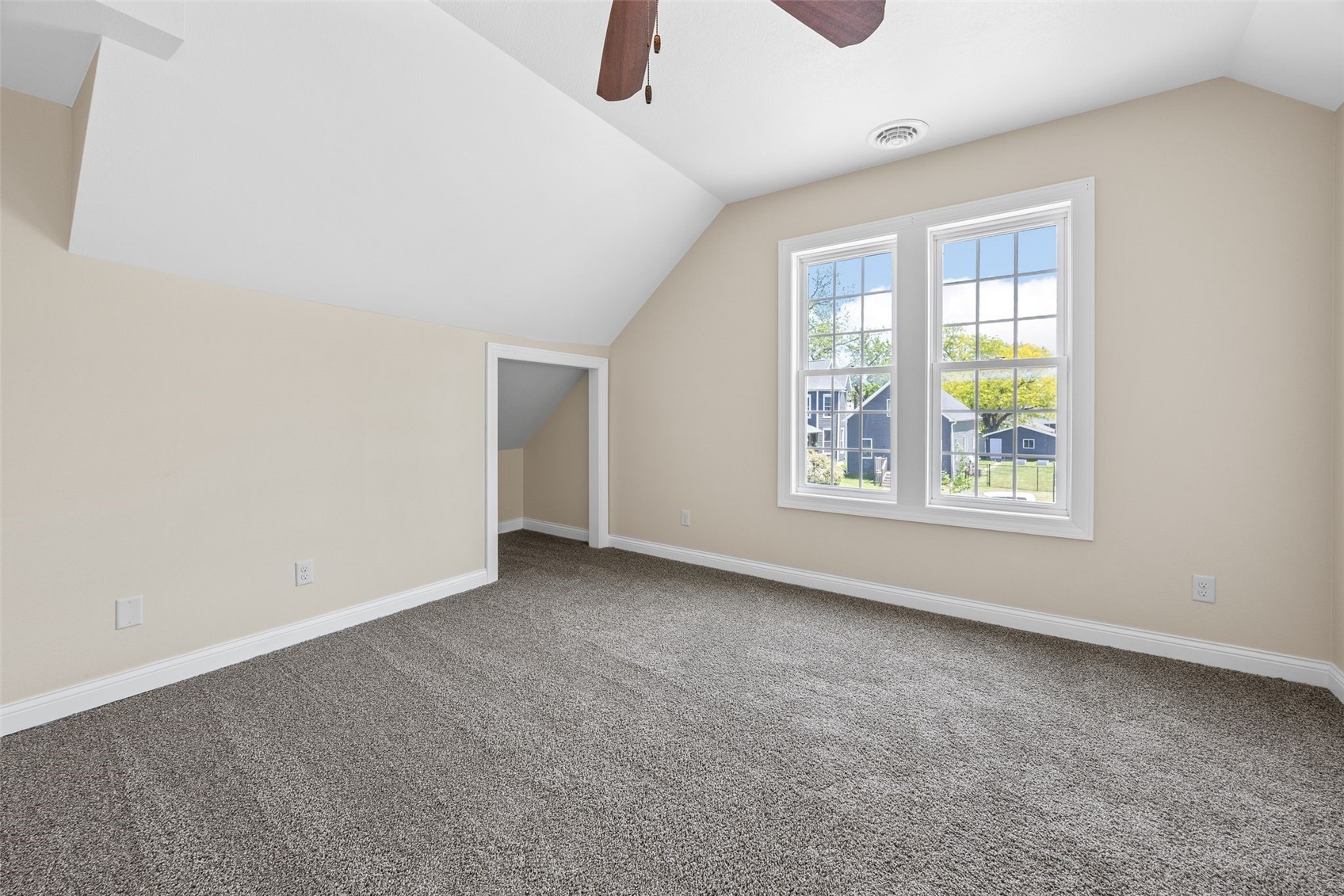 716 8th Street SW Cedar Rapids IA 52404