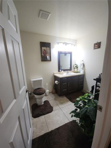 1427 Winchell Drive Drive NE Cedar Rapids IA 52402