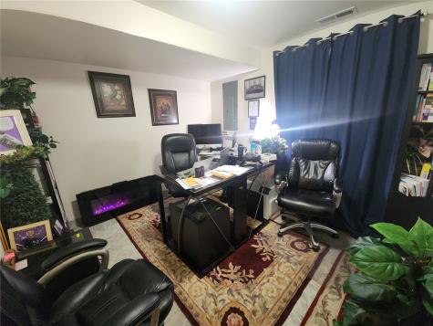 1427 Winchell Drive Drive NE Cedar Rapids IA 52402