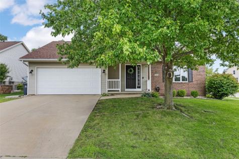 702 73rd Street NE Cedar Rapids IA 52402
