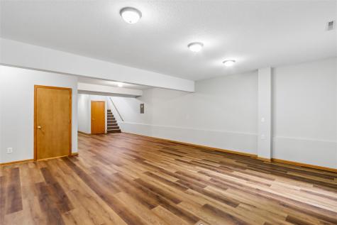2283 E Grantview Drive Coralville IA 52241