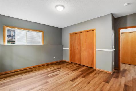 2283 E Grantview Drive Coralville IA 52241