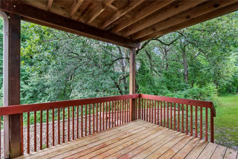 2283 E Grantview Drive Coralville IA 52241