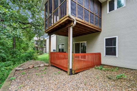 2283 E Grantview Drive Coralville IA 52241