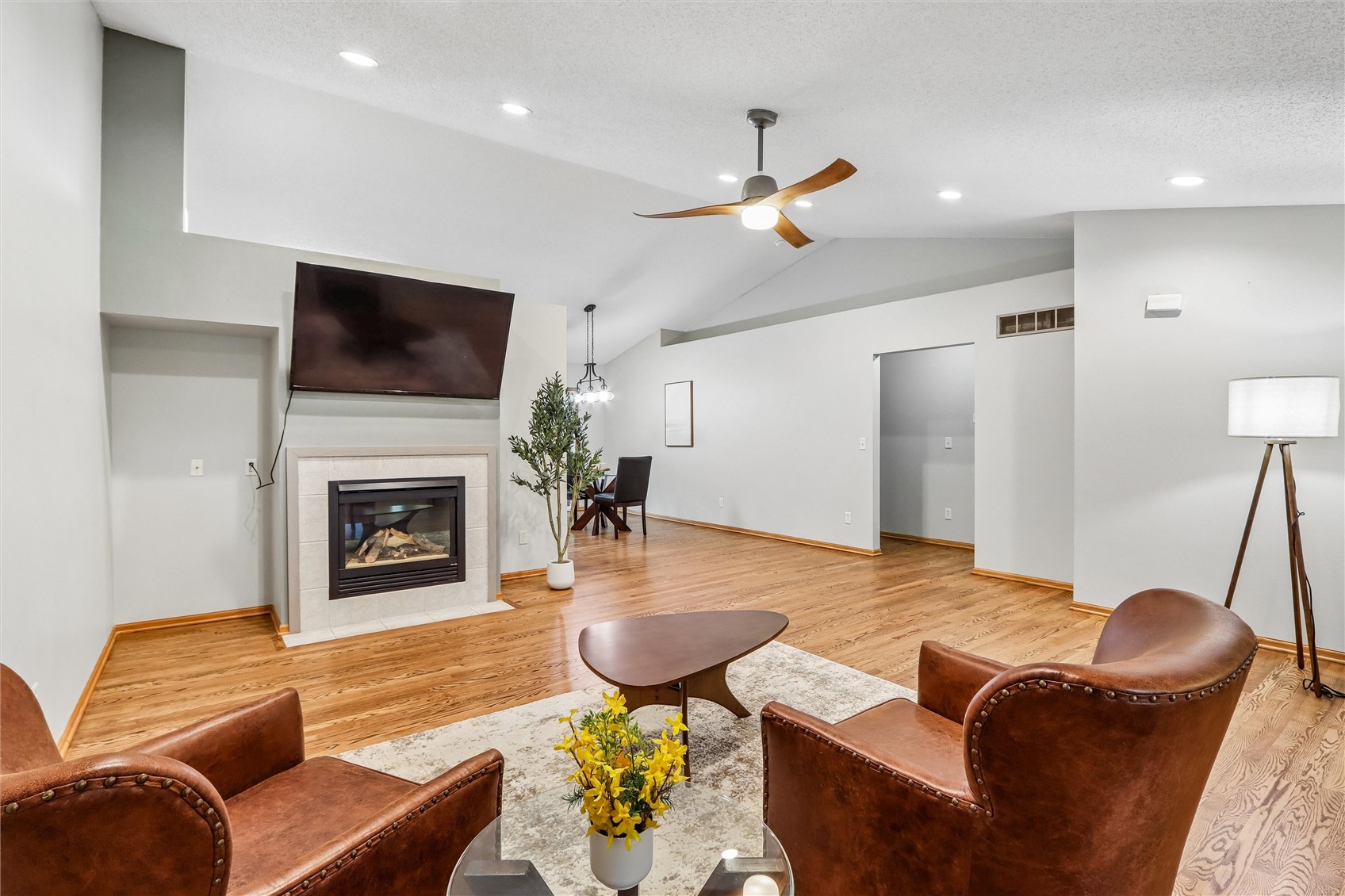 2283 E Grantview Drive Coralville IA 52241