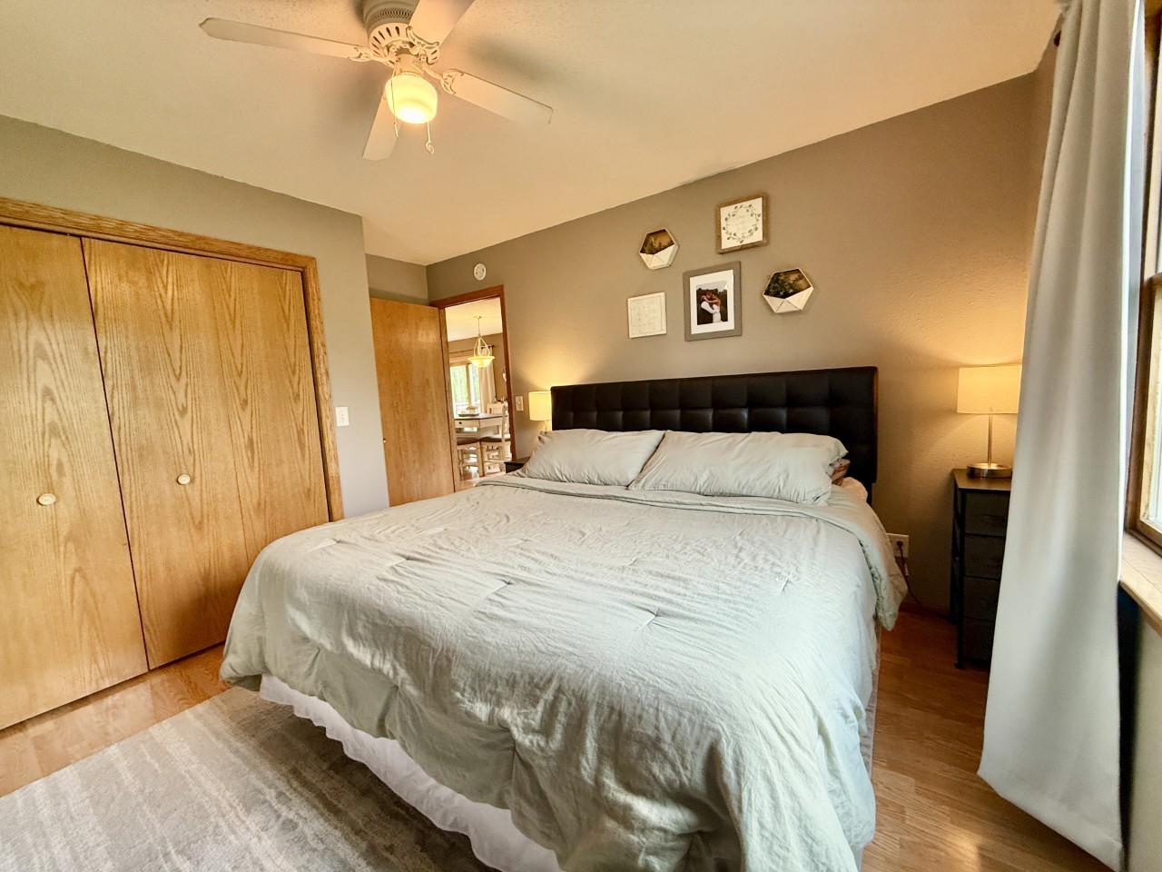 218 S High Avenue Oxford IA 52322