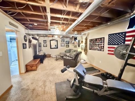 218 S High Avenue Oxford IA 52322