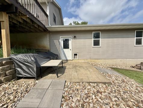 218 S High Avenue Oxford IA 52322
