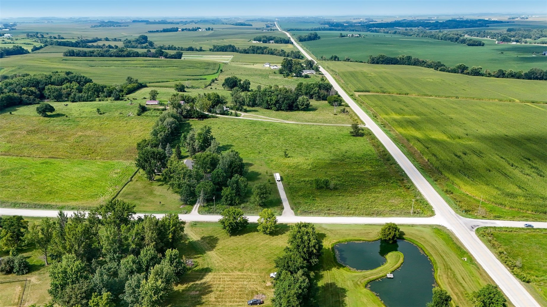 4333 Ring Road Walker IA 52352
