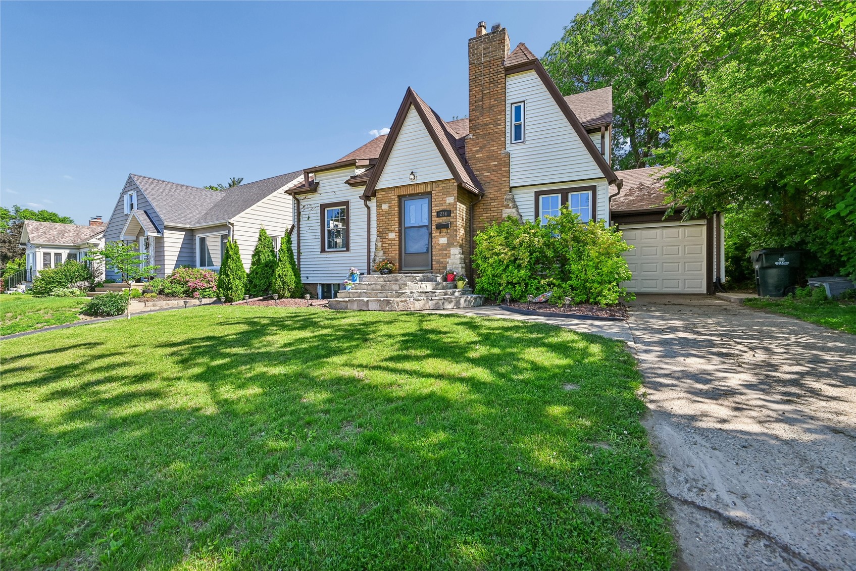 238 24th Street Drive SE Cedar Rapids IA 52403