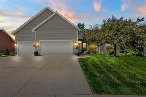 422 Rock Ridge Road NW Cedar Rapids IA 52405