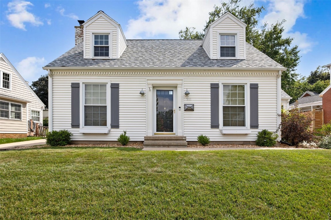 211 26th Street Drive SE Cedar Rapids IA 52403