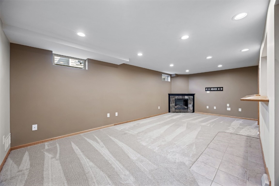 211 26th Street Drive SE Cedar Rapids IA 52403