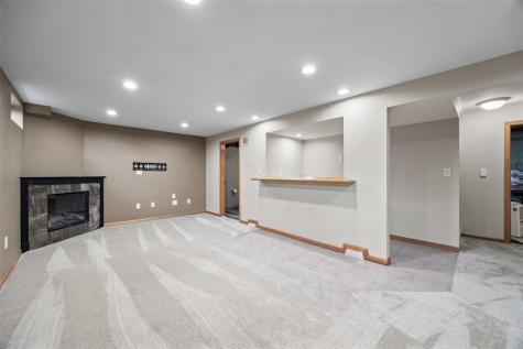 211 26th Street Drive SE Cedar Rapids IA 52403