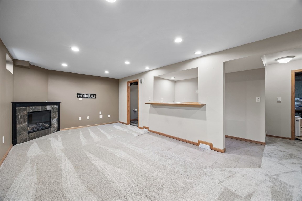 211 26th Street Drive SE Cedar Rapids IA 52403