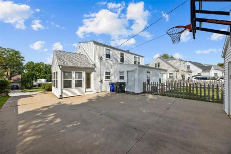 211 26th Street Drive SE Cedar Rapids IA 52403