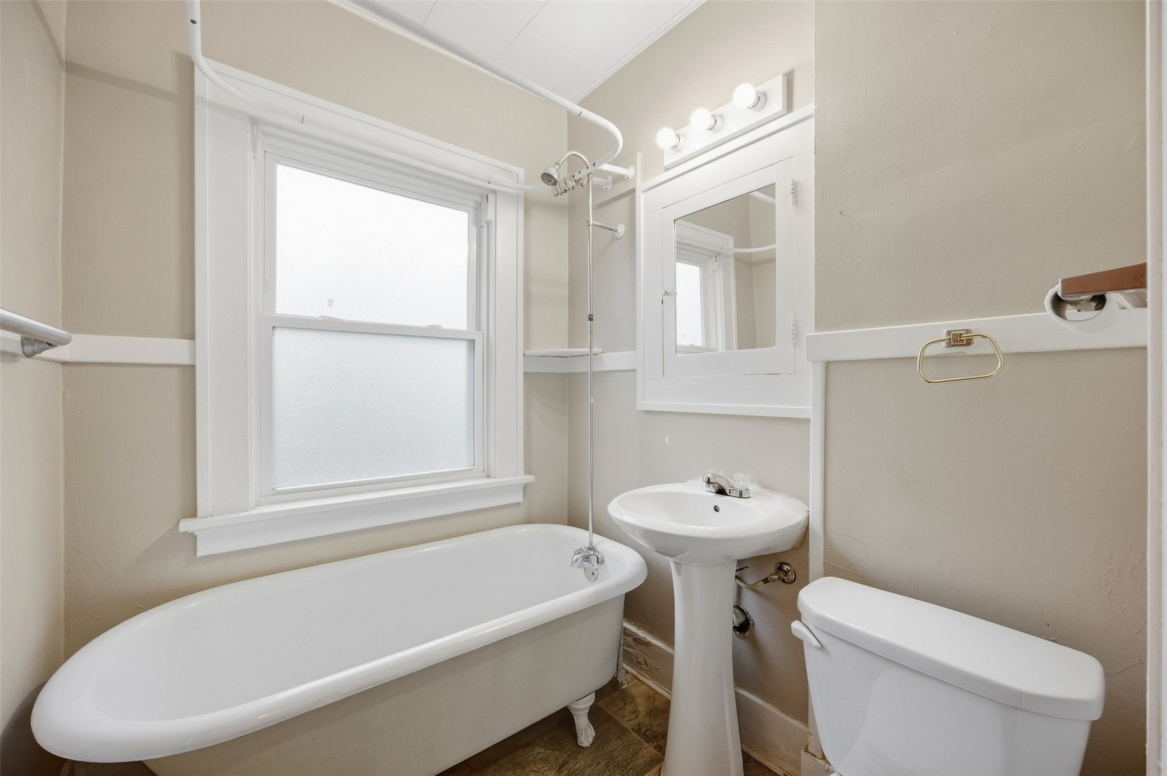 1008 Daniels Street NE Cedar Rapids IA 52402