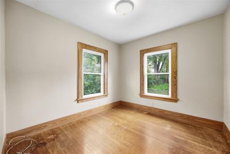 1008 Daniels Street NE Cedar Rapids IA 52402
