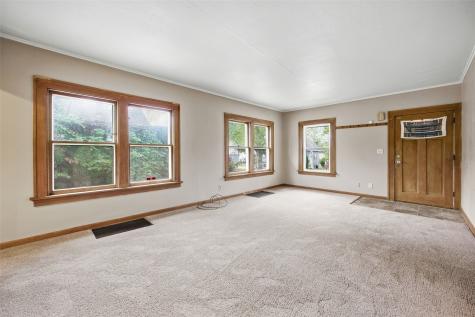 1008 Daniels Street NE Cedar Rapids IA 52402