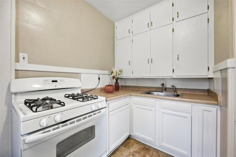 1008 Daniels Street NE Cedar Rapids IA 52402