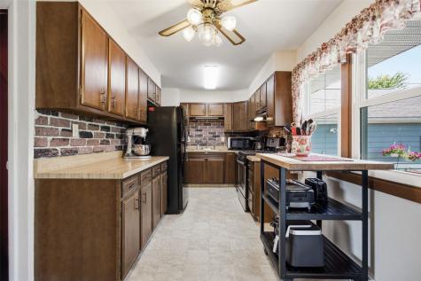 1105 29th Street Marion IA 52302