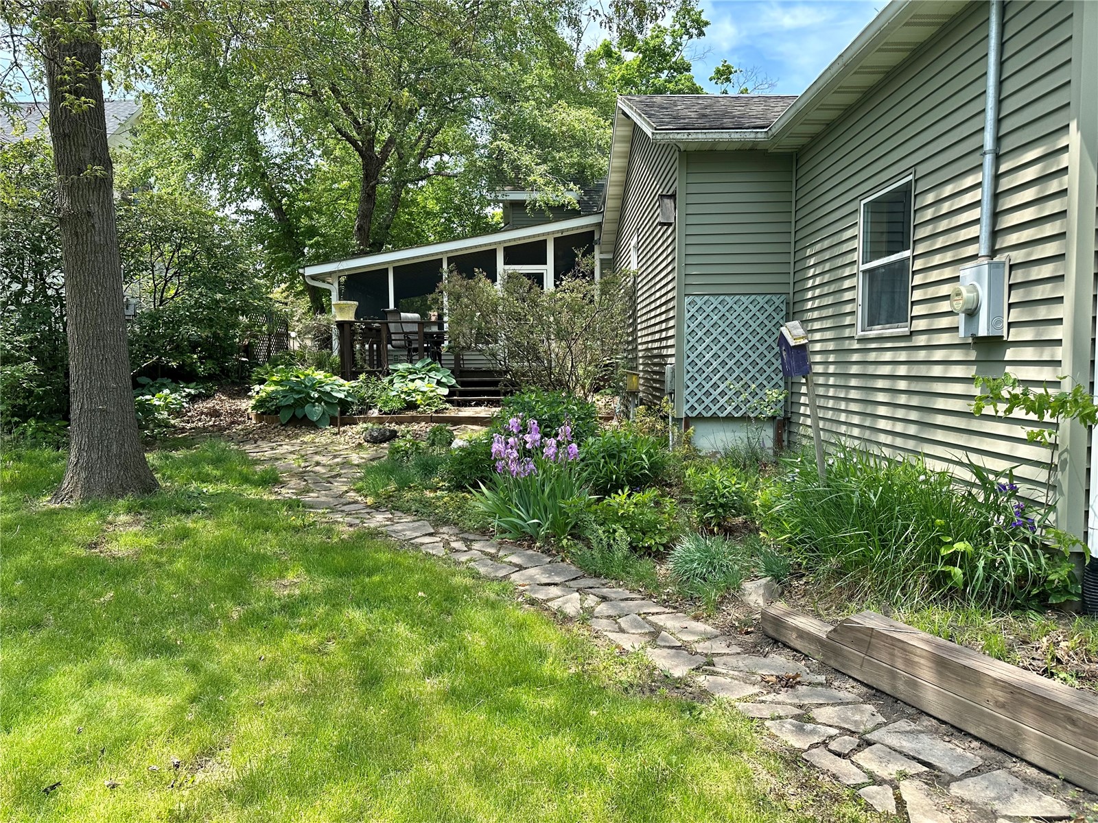 310 Hall Lowden IA 52255
