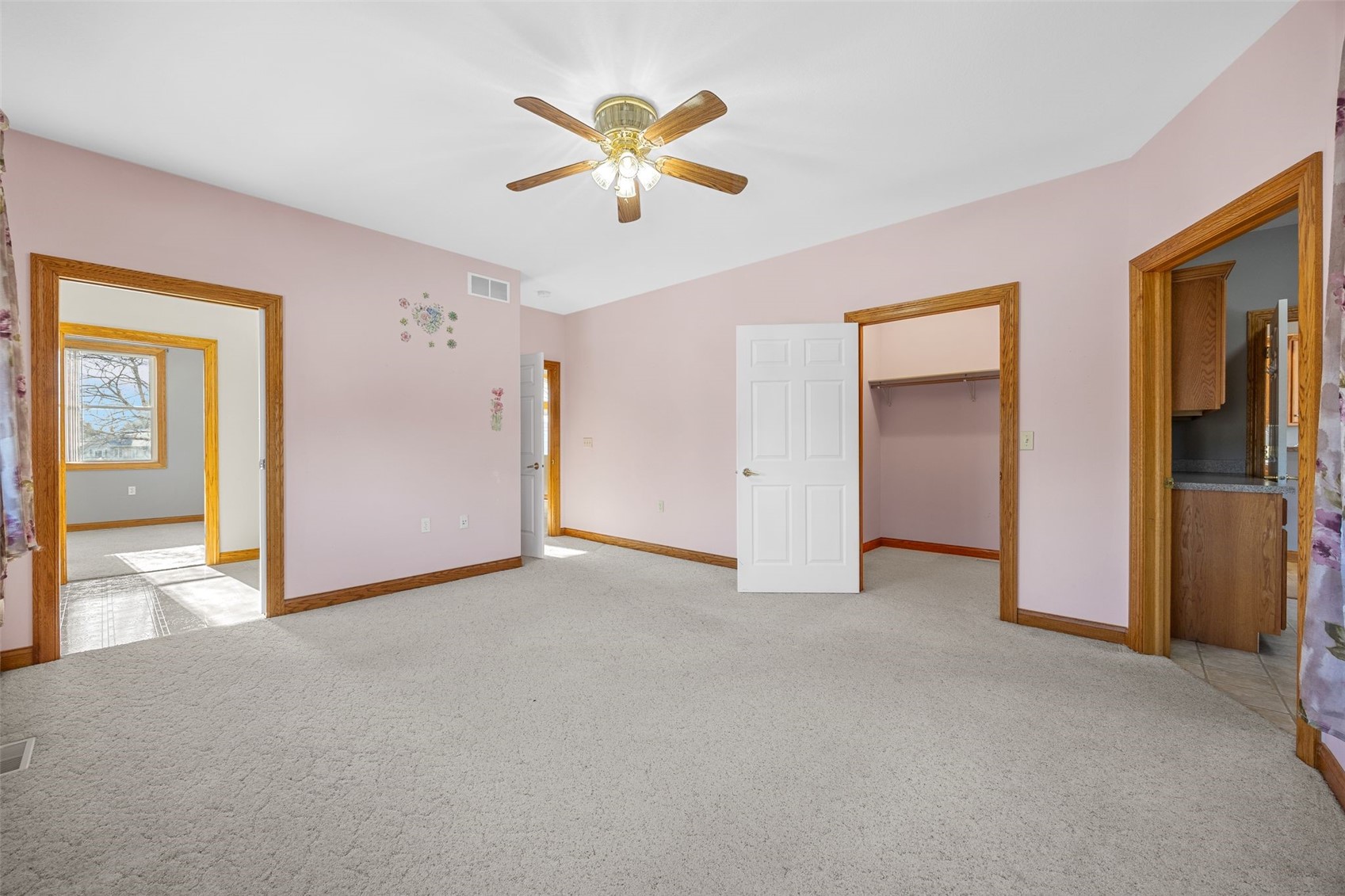 1253 Hillview Court NE Swisher IA 52338