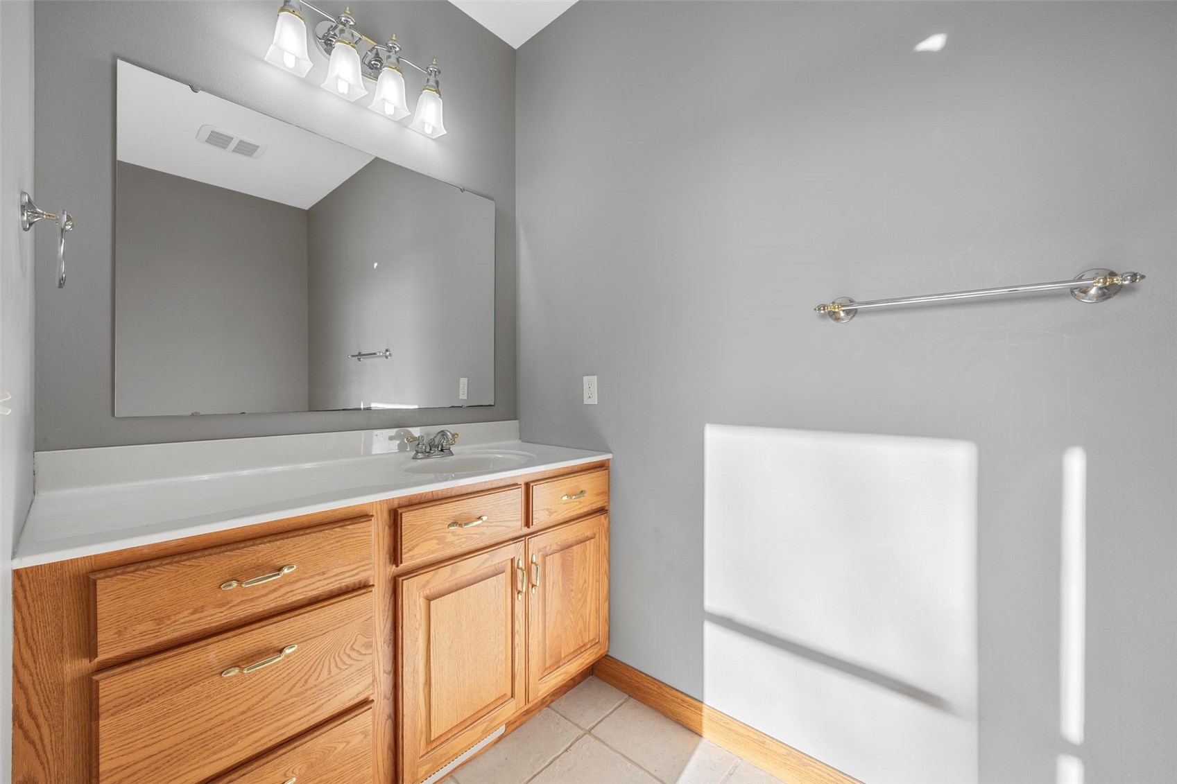 1253 Hillview Court NE Swisher IA 52338